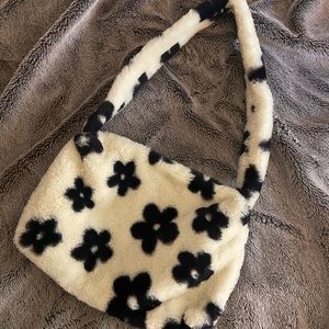 Plush daisy Shoulder Bag